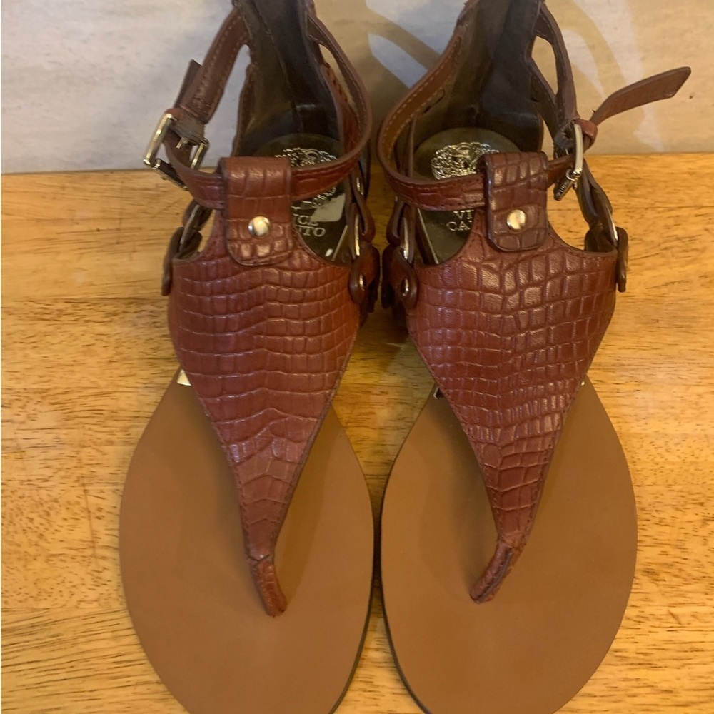 Vince Camuto Chic Brown Flat Sandals - Picture 2 of 9